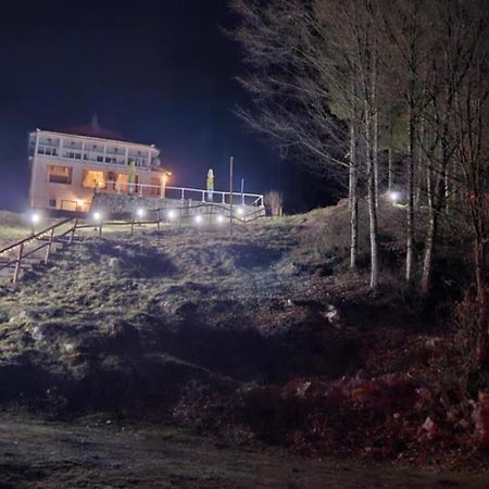Cabana Cerbu Bozovici Exteriör bild